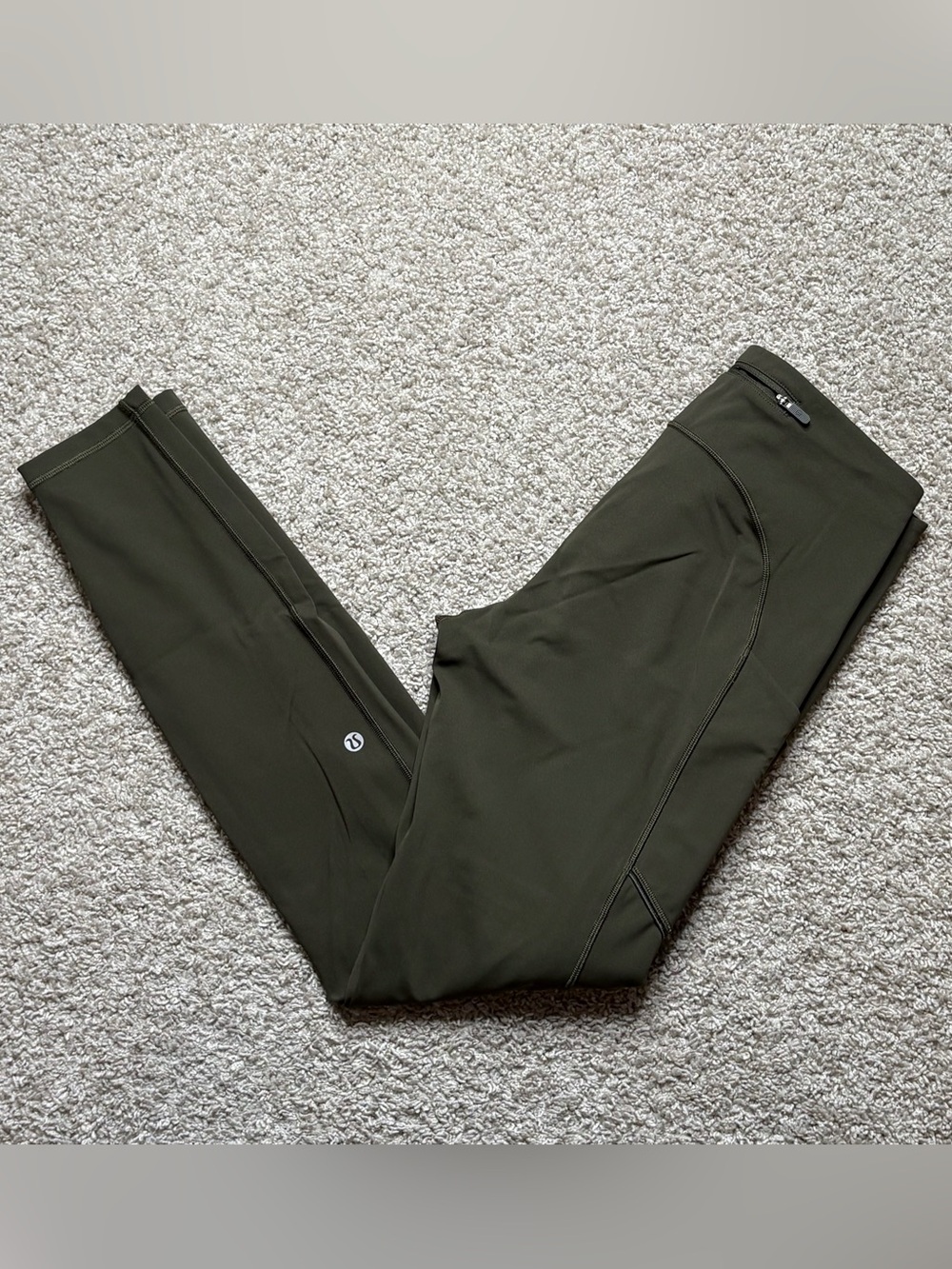 Lululemon Speed Up Tight *Full-On Luxtreme 28"